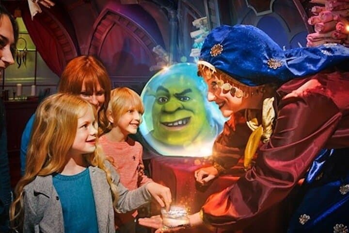 Harry Potter Walking Tour and Shrek's Adventure Combo — London Wizarding & 4D Family Experience