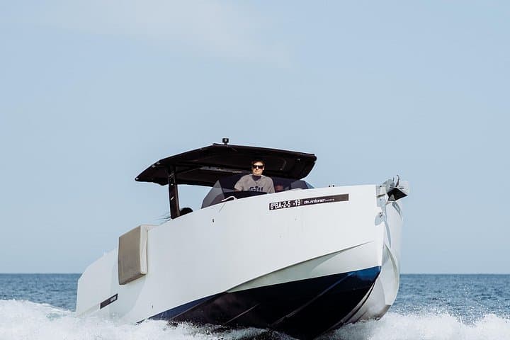 Private De Antonio D28 Yacht Charter in Barcelona — 1-Hour Coastal Cruise photo 3