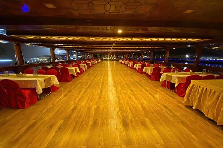 Ocean Empress Mega Dhow Dinner Cruise in Dubai Marina — Skyline Buffet & Live Entertainment photo 6