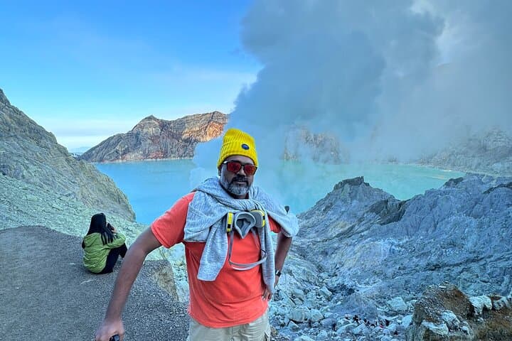 2-Day Mount Bromo & Ijen Crater Sunrise Tour from Malang or Surabaya