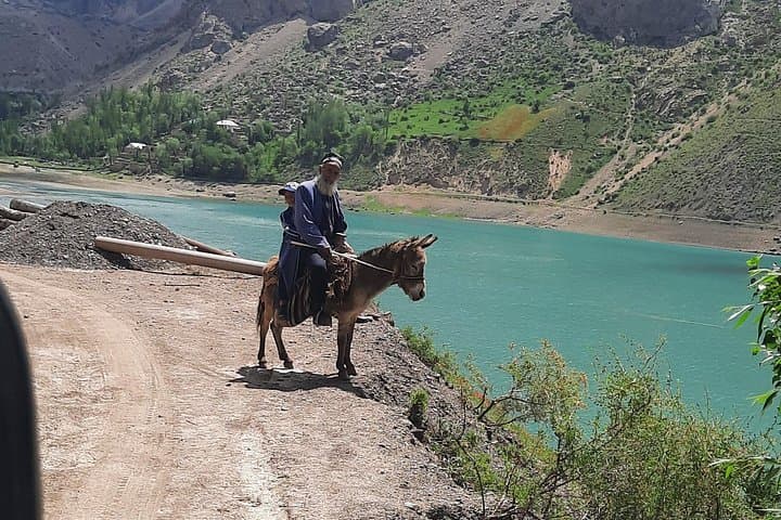 Iskanderkul and Seven Lakes: 2-Day Fann Mountains Trek from Dushanbe photo 6