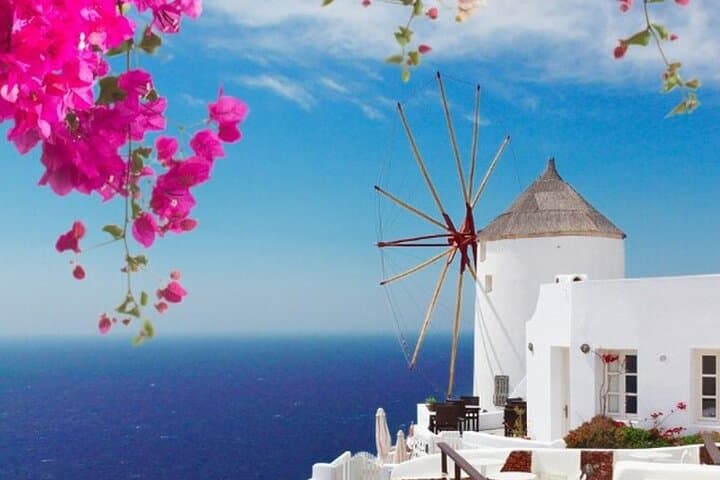 Santorini Shore Excursion: 5-Hour Highlights — Fira, Oia & Perivolos photo 4