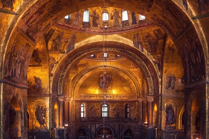 Venice St. Mark's Basilica & Doge's Palace with Murano and Burano Islands: A Guided Cultural Voyage photo 6