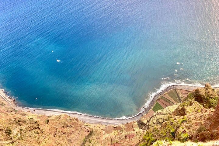 Madeira South Coast Tour: Cabo Girão Skywalk, Ponta do Sol & Câmara de Lobos photo 5