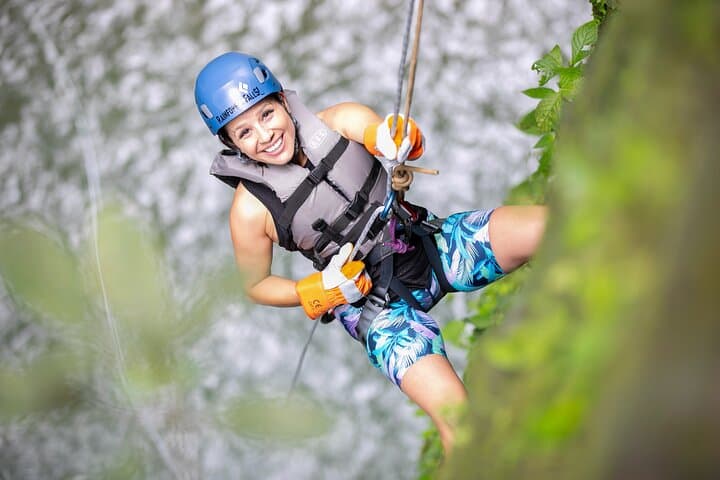 Rainforest Falls Canyoning: Waterfall Rappels & Jungle Jumps Near La Fortuna photo 4