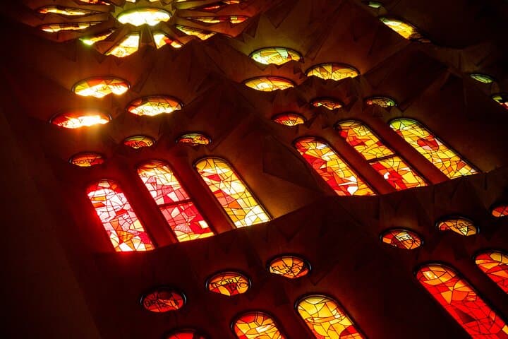 Sagrada Familia Guided Visit with Optional Barcelona Sailing photo 5