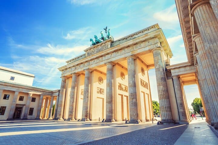 Full-Day Berlin Shore Excursion from Warnemünde: Brandenburg Gate, Reichstag & City Highlights photo 2