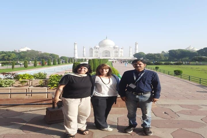 Taj Mahal Day Tour From Delhi by Car — Private Same-Day Trip to Agra photo 1
