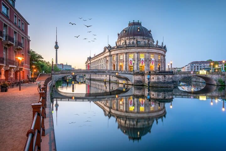 Full-Day Berlin Shore Excursion from Warnemünde: Brandenburg Gate, Reichstag & City Highlights photo 5