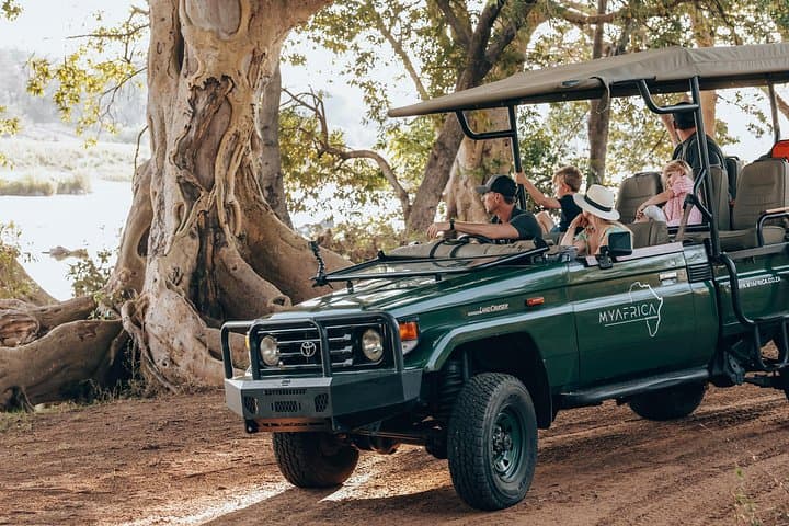 Big 5 Sunrise Safari in Hoedspruit's Blue Canyon Reserve