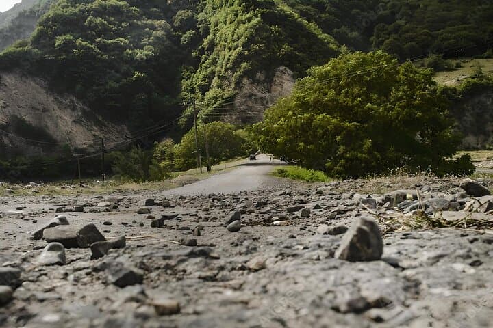 Full-Day Sheki, Yayla, Oghuz & Xal-Xal Cultural Tour from Baku
