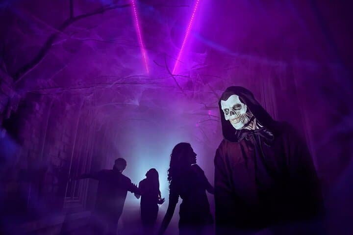 IMG Worlds of Adventure Dubai: World's Largest Indoor Theme Park Guide