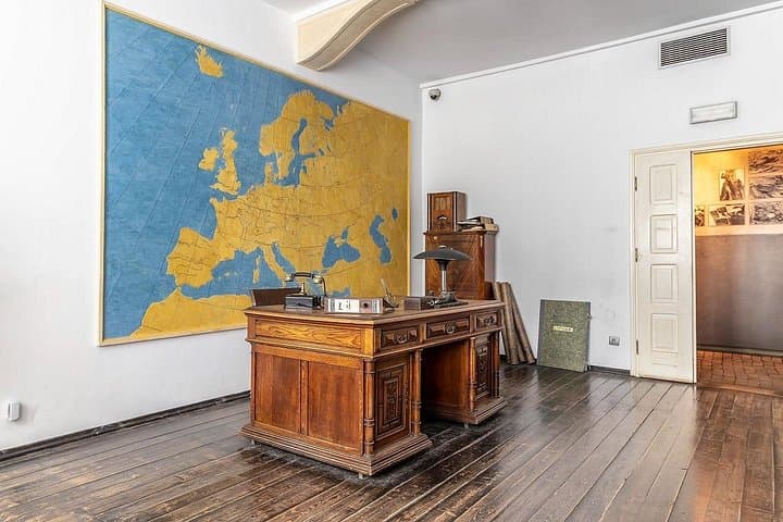 Vistula River Cruise and Schindler's Factory Guided Tour — Krakow Panorama & History photo 3