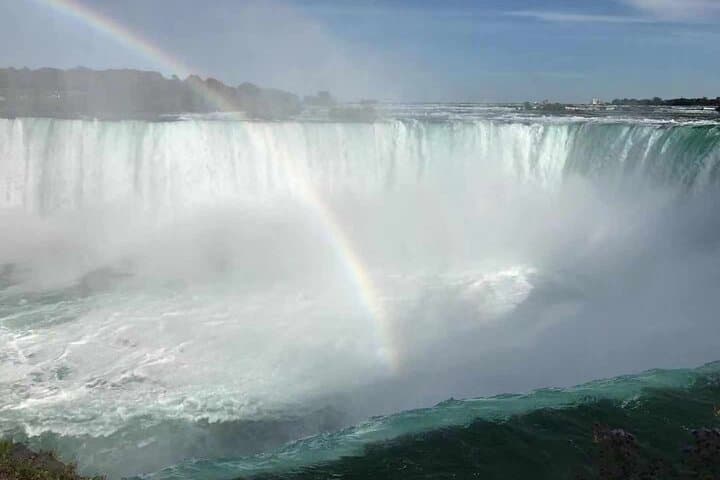 Three-Day Toronto, 1000 Islands & Niagara Falls Tour: CN Tower to Hornblower photo 5