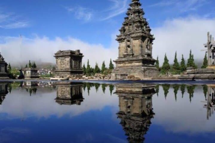 5-Day Jogjakarta Explorer: Borobudur, Dieng Craters & Merapi Sunrise photo 6