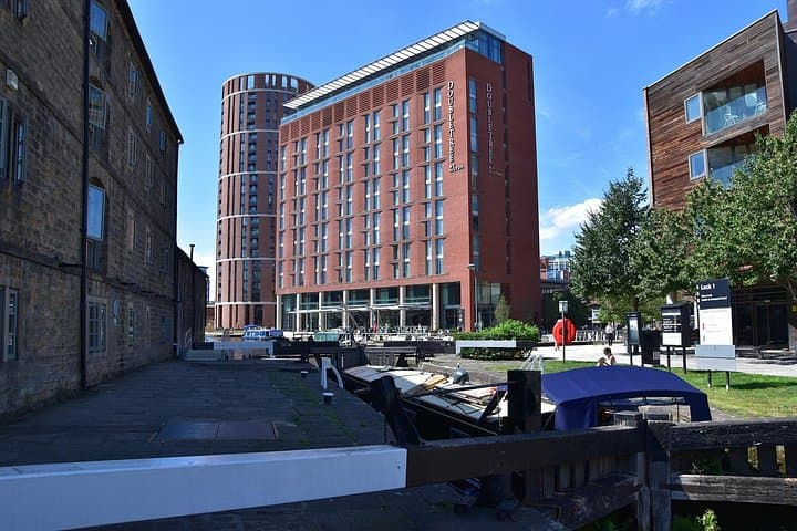 Leeds in a Day from London: Kirkstall Abbey, Victoria Quarter & Waterfront Walk photo 3