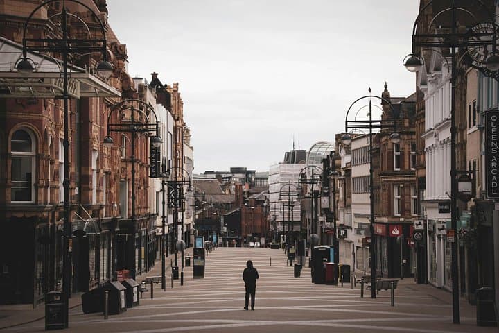 Leeds in a Day from London: Kirkstall Abbey, Victoria Quarter & Waterfront Walk photo 1