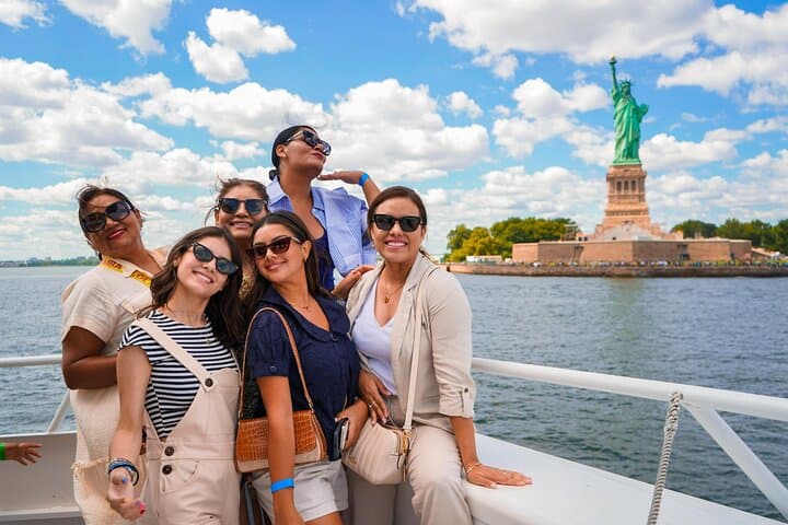 Discover NYC's Icons: Statue of Liberty & Brooklyn Bridge Boat Tour photo 2