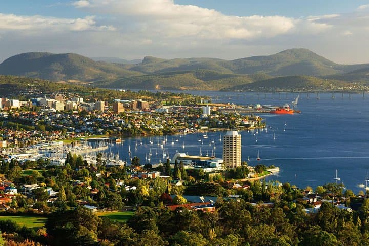 Hobart Signature Shore Excursion: Mt Wellington, Bonorong Wildlife & Coal River Wine Tour photo 2
