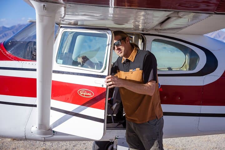 Great Salt Lake Flying Tour: 60-Minute Aerial Adventure Over Utah's Salt Flats photo 3