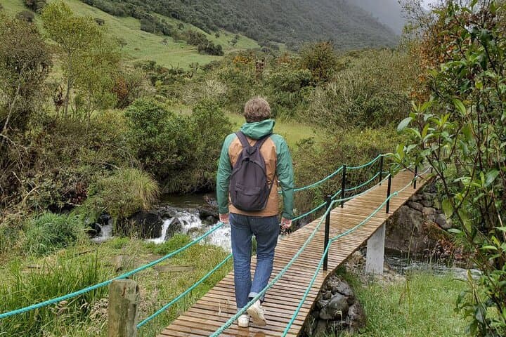 Papallacta Hot Springs and Cayambe-Coca Forest Hike: Thermal Pools & Waterfall Walk photo 6