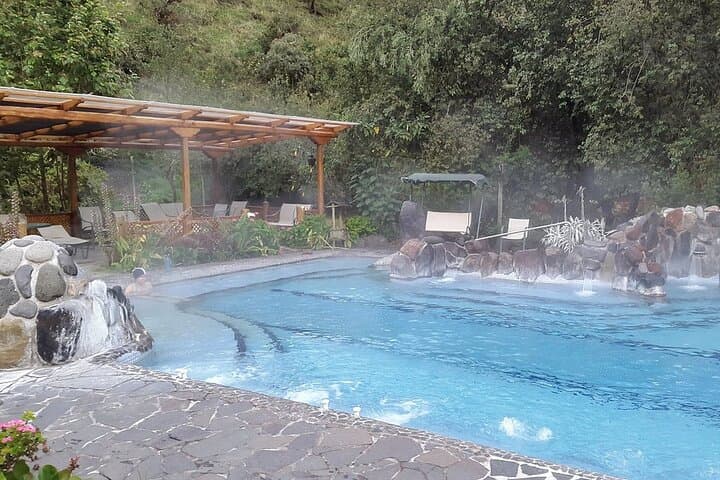 Papallacta Hot Springs and Cayambe-Coca Forest Hike: Thermal Pools & Waterfall Walk photo 2