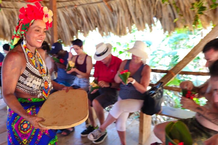 Chagres River Day Trip: Kayak, Waterfall Swim & Embera Village Immersion photo 4