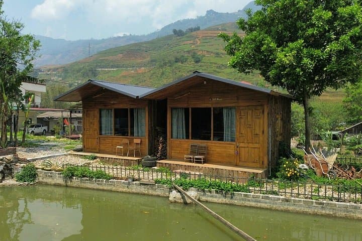 Sapa Trekking 2 Days 1 Night: Ta Van Bungalow Homestay & Rice Terrace Hike
