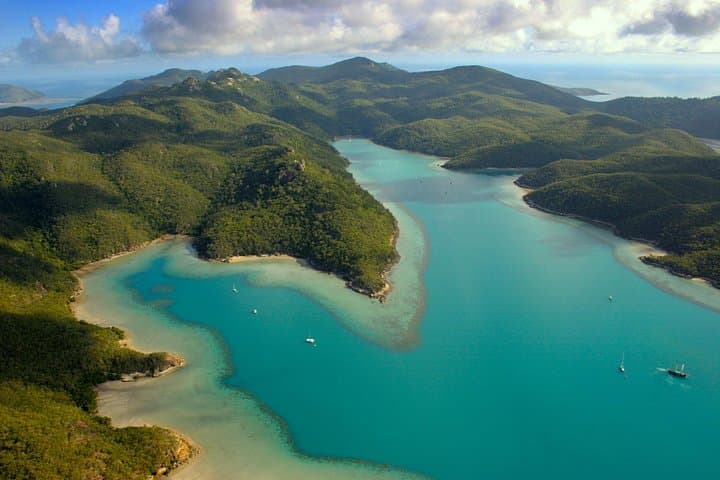 Lady Enid Whitsundays Sailing to Hook Island Ngaro Cultural Site & Snorkelling photo 1