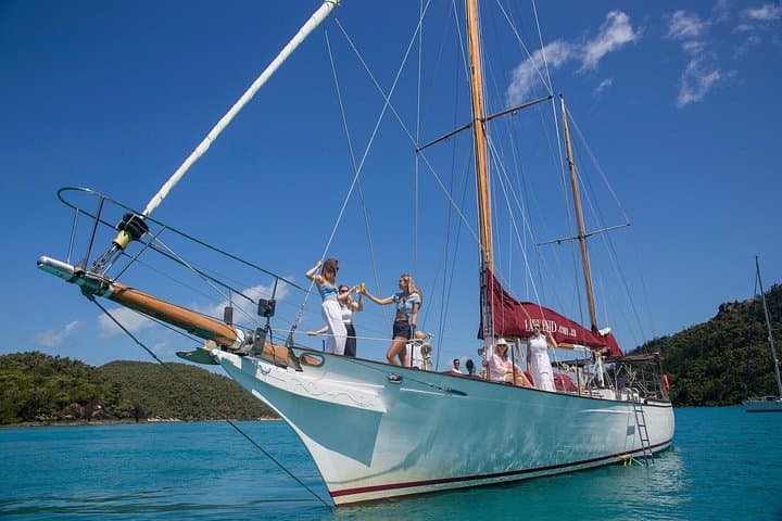 Lady Enid Whitsundays Sailing to Hook Island Ngaro Cultural Site & Snorkelling photo 2