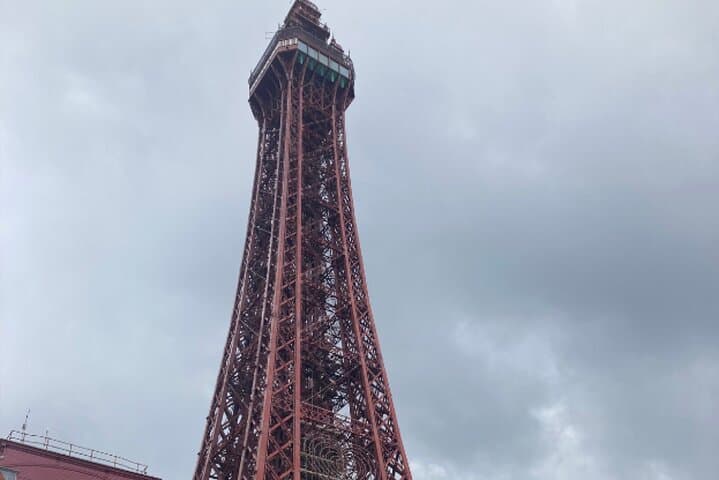 Blackpool Scavenger Hunt: Self-Guided Walking Tour of Tower, Piers & Hidden Gems photo 4