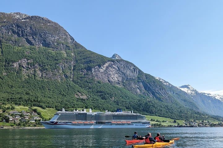 Olden Kayaking on the Fjord: Beginner-Friendly Guided Double Kayak Tour photo 3