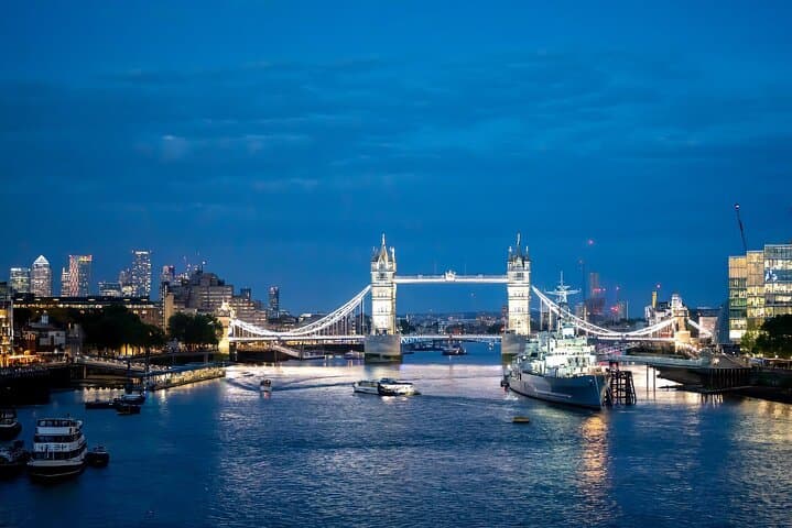 London Night Lights Bus Tour – 90-Minute Evening Sightseeing by the Thames photo 6