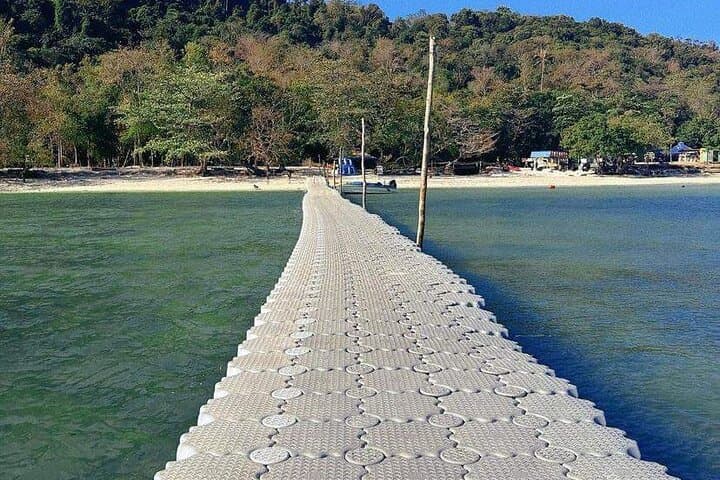 Langkawi Island Hopping Boat Tour: Pregnant Maiden Lake & Beras Basah Half-Day