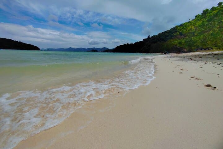 Langkawi Island Hopping Boat Tour: Pregnant Maiden Lake & Beras Basah Half-Day photo 2