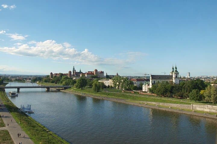 Krakow Vistula River Cruise and Płaszów Guided History Walk