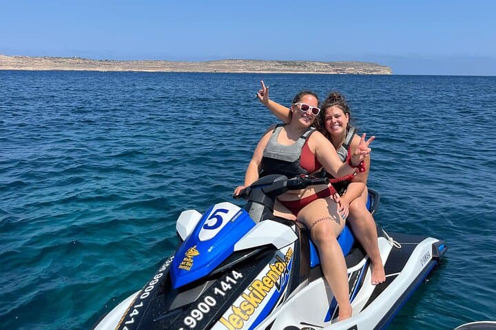 Self-Guided Jet Ski Rental Malta: 30-Minute WaveRunner Adventure from Marfa Bay