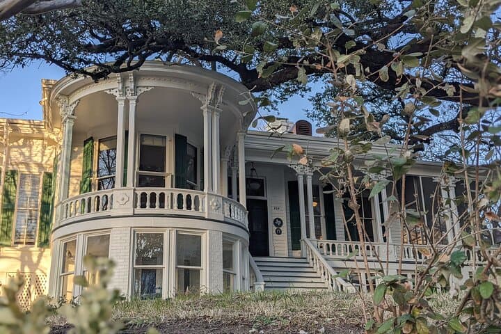 Cornerstones of Austin: Downtown Historical Architecture Walking Tour photo 4