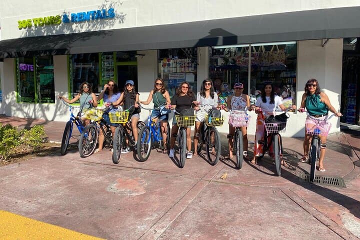 Explore Miami Beach by Bike: Hourly & Daily Beach Cruiser Rentals photo 3