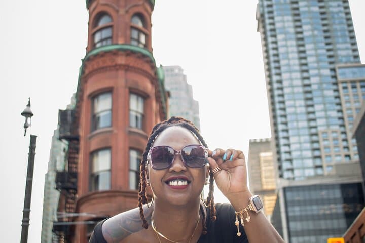 Portraits in Toronto: Private 45-Minute Downtown Photoshoot photo 3