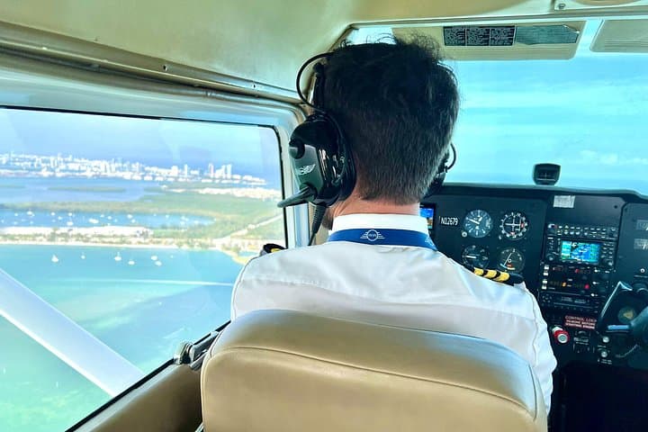 Miami Beach Luxury Plane Tour: 50-Min Aerial Views from a Cessna photo 2