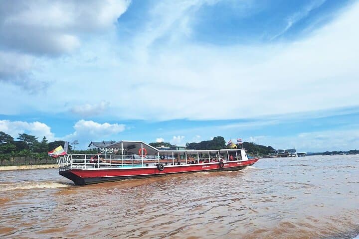 Chiang Rai Temples, Golden Triangle & Laos Mekong Boat Day Trip photo 5