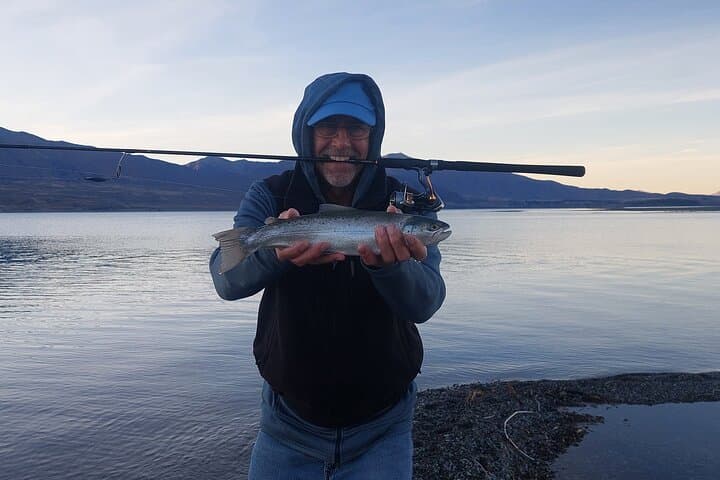 Lake Tekapo 2-Hour Guided Trout and Salmon Fishing Experience photo 3