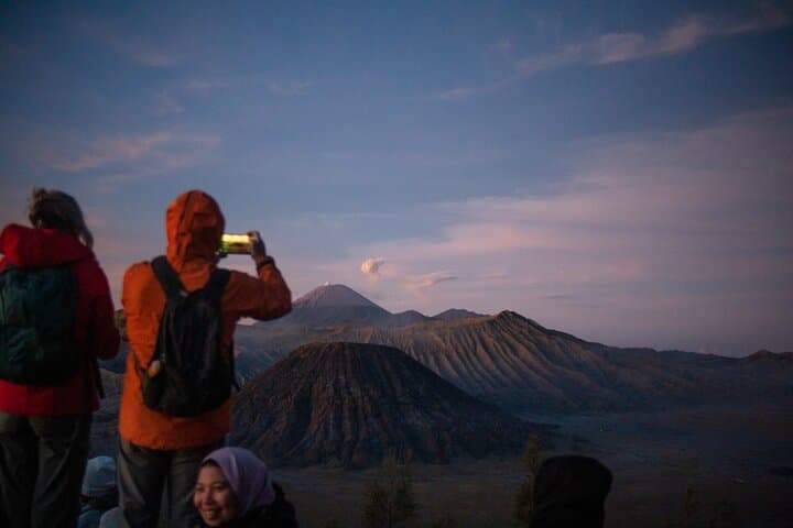 Bromo Sunrise Guided Tour from Malang: Trek the Tengger Caldera at Dawn photo 2