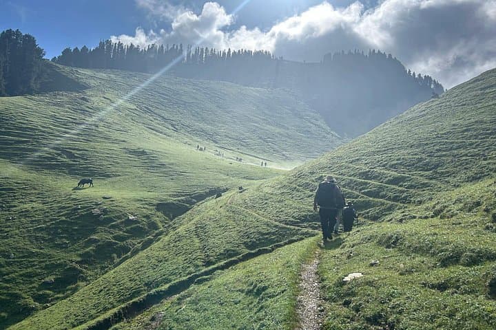 Pir Panjal Trek: 7-Day High-Altitude Circuit to Chandansar & Neelsar Lakes photo 2