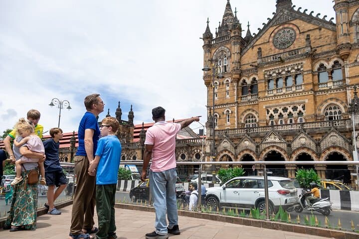 Explore Mumbai's Iconic Landmarks on a Sightseeing Tour photo 3