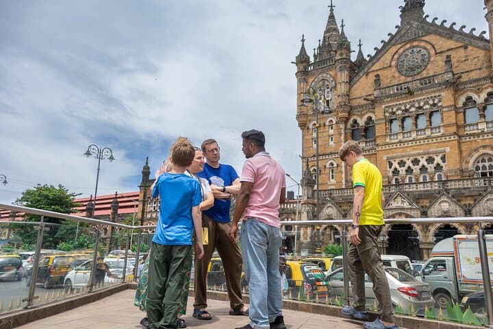 Explore Mumbai's Iconic Landmarks on a Sightseeing Tour photo 6
