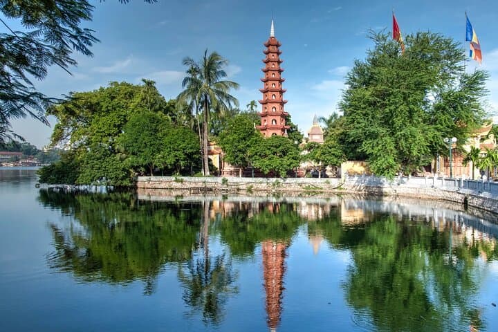 Hanoi Old Quarter Full-Day City Tour with Water Puppet Show photo 2