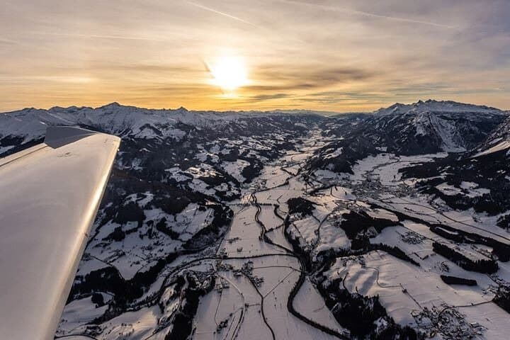 Private Sightseeing Flight over the Bavarian Alps and Munich photo 5