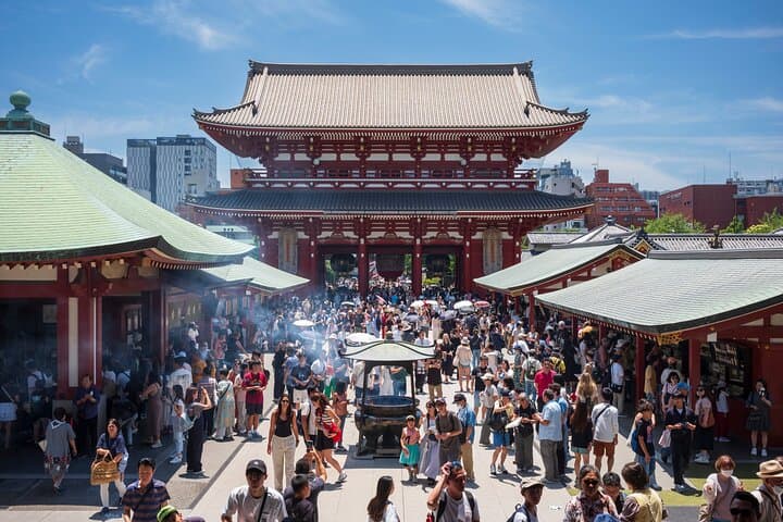 best-of-tokyo-small-group-day-tour-guide photo 2